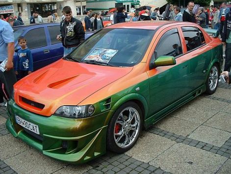 auto_tuning_show_2_-_opel_astra.jpg